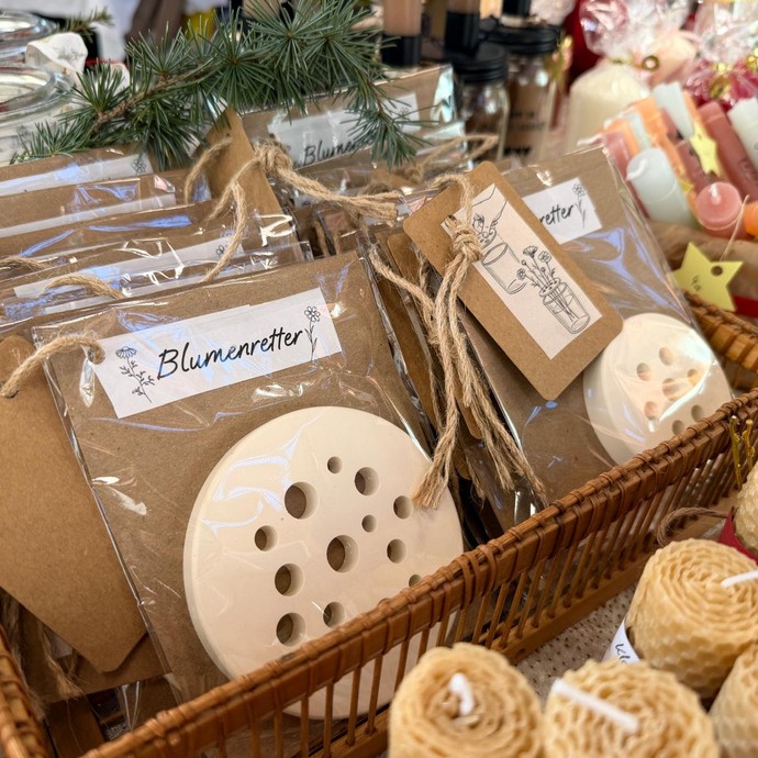 Einsatz für die Blumenvase (vergrößerte Bildansicht wird geöffnet)